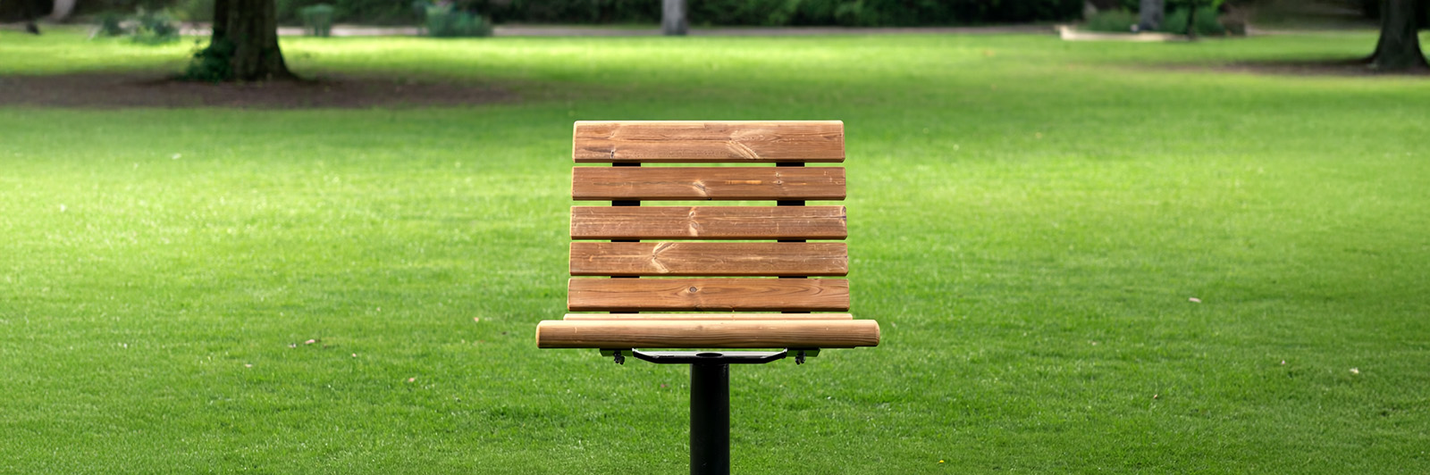 Sofieo chair in Thermally treated pine.